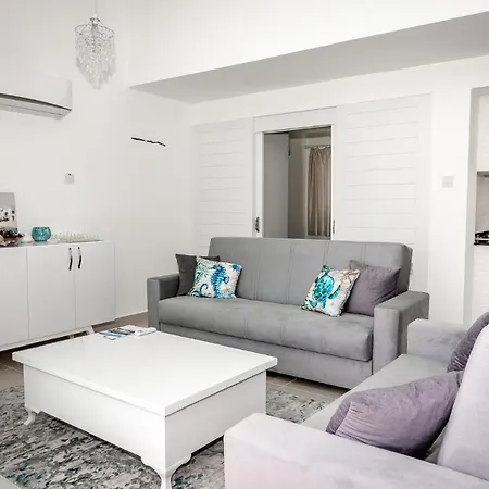 Apartment Joya Cyp Sunbathed Garden Agios Amvrosios (Kyrenia)