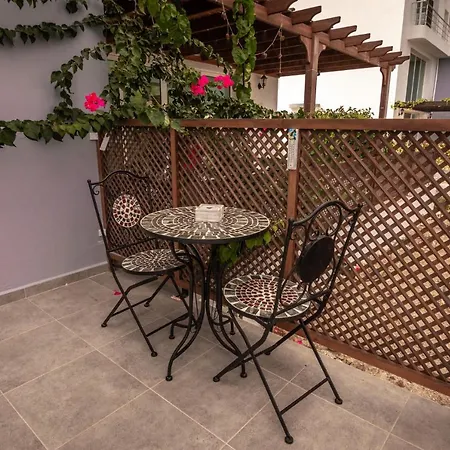 Apartment Joya Cyp Sunbathed Garden *